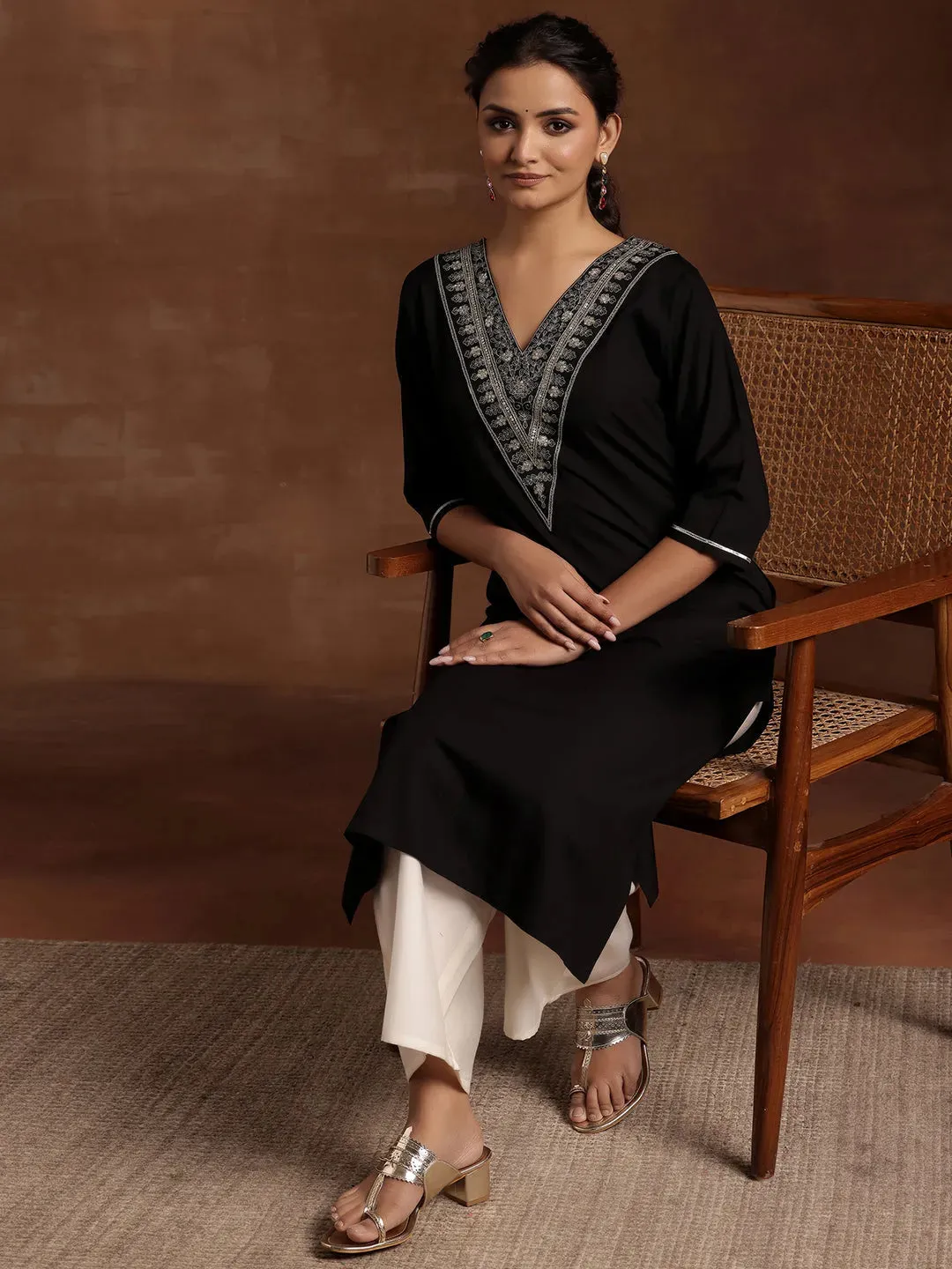 29190O_3_075eb172-ace5-4a07-8d79-ece328030eb8.webp Black Yoke Design Rayon A-Line Kurta - Image 1